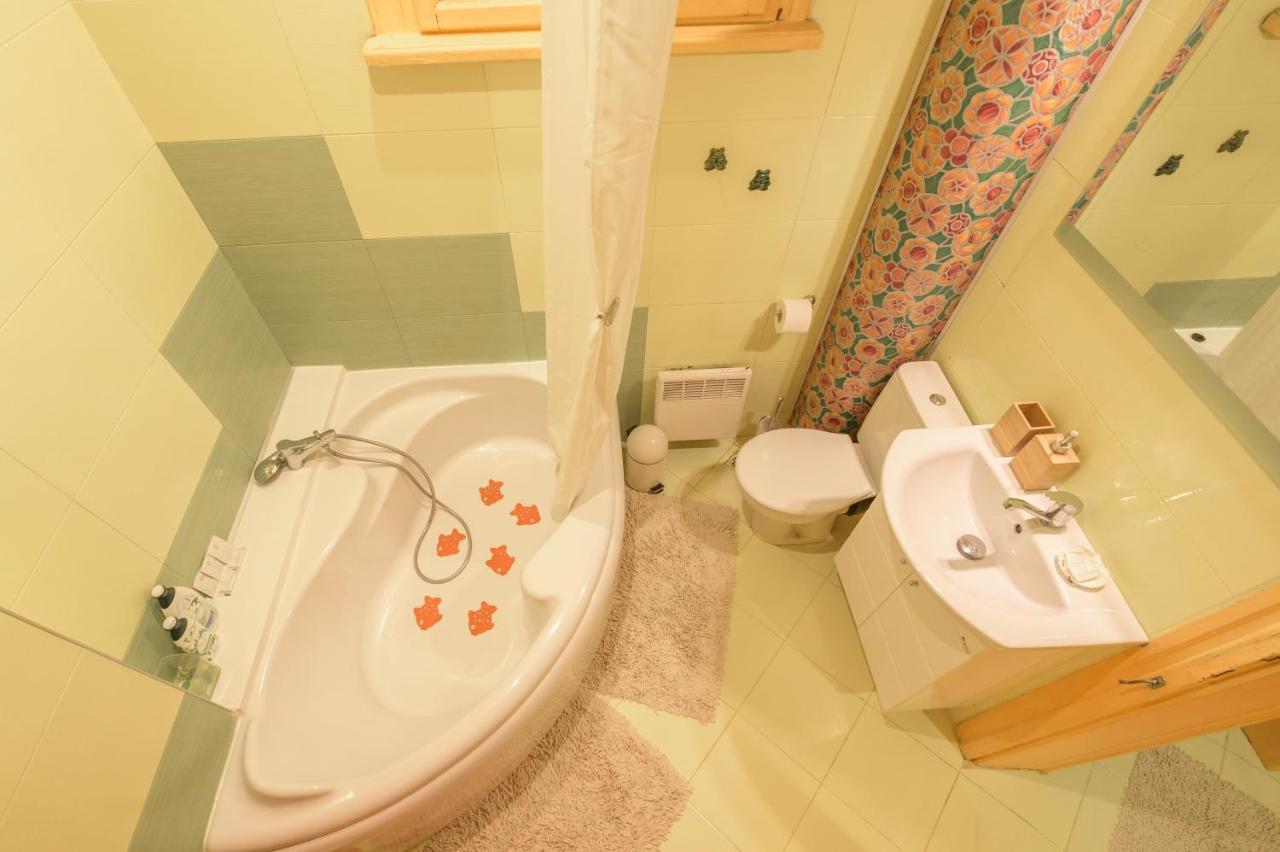 פלובדיב Tomovi Home - Three Bedrooms City Center מראה חיצוני תמונה